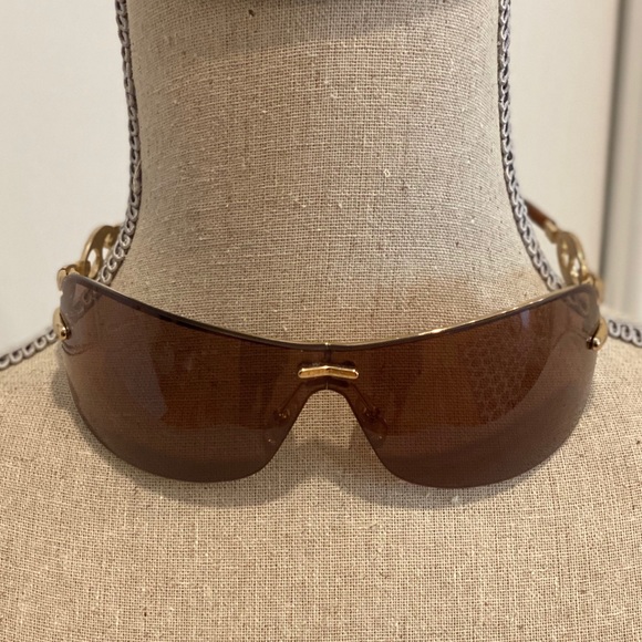 Gucci Sunglasses - Authentic - Picture 2 of 6